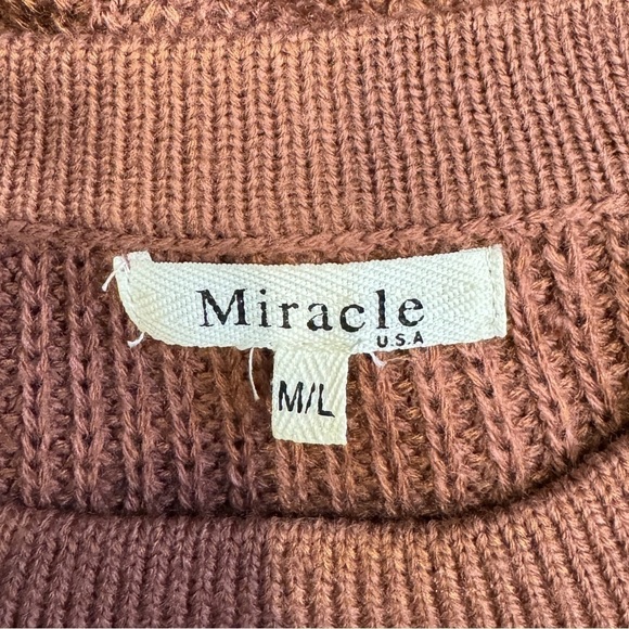 Miracle Brown V-Neck Knit Women’s Sweater (M/L) - Picture 6 of 7